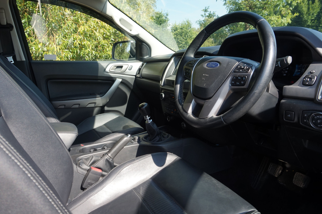 Ford Ranger Estate YR22RXX Black #6