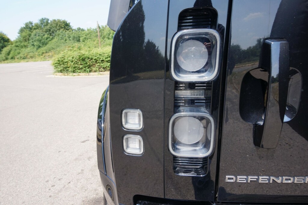 Land Rover Defender Land Rover Estate 2.0 D240 S 110 Silver #25