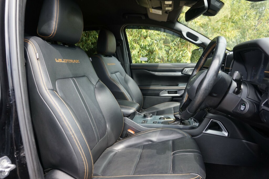 Ford Ranger Estate Black #5