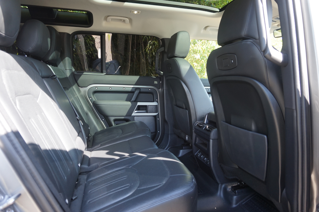 Land Rover Defender S Red #19