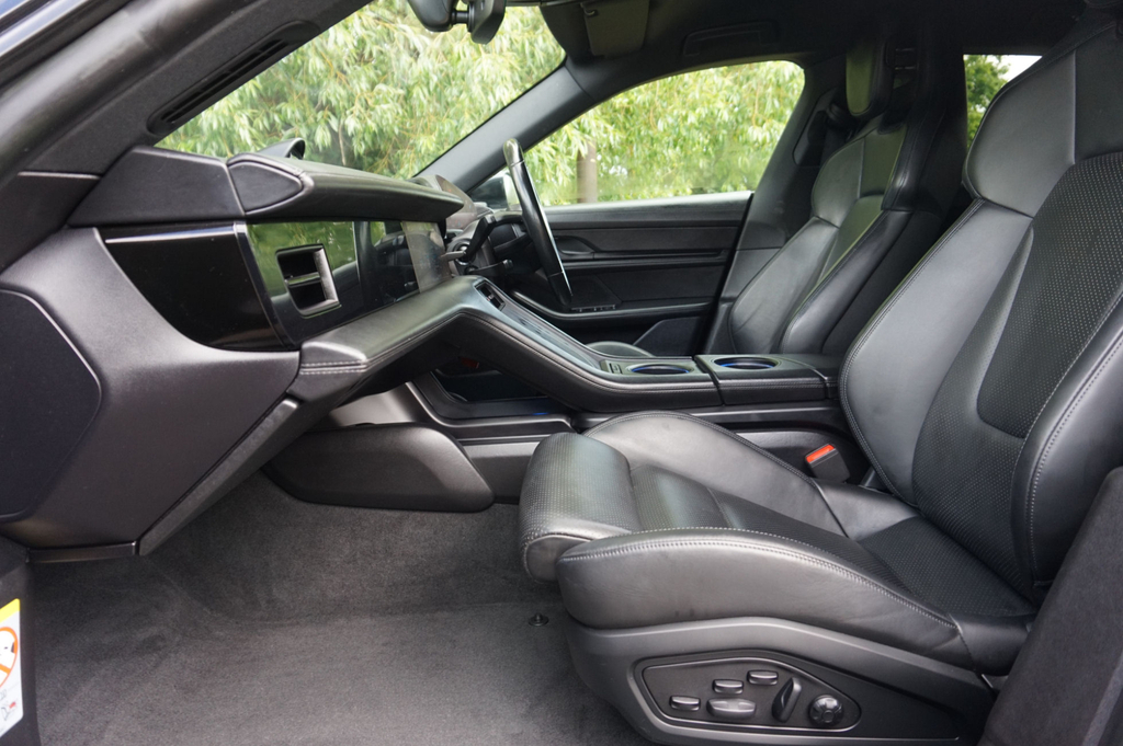 Porsche Taycan 4S 93Kwh Blue #32