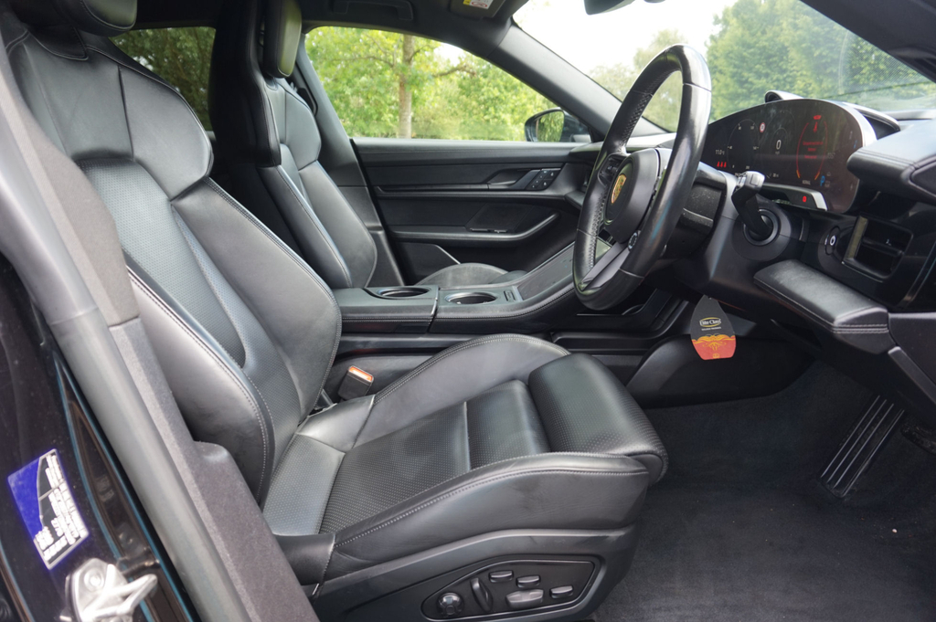 Porsche Taycan 4S 93Kwh Blue #14