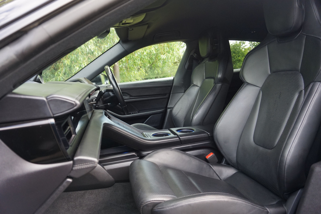 Porsche Taycan 4S 93Kwh Blue #25