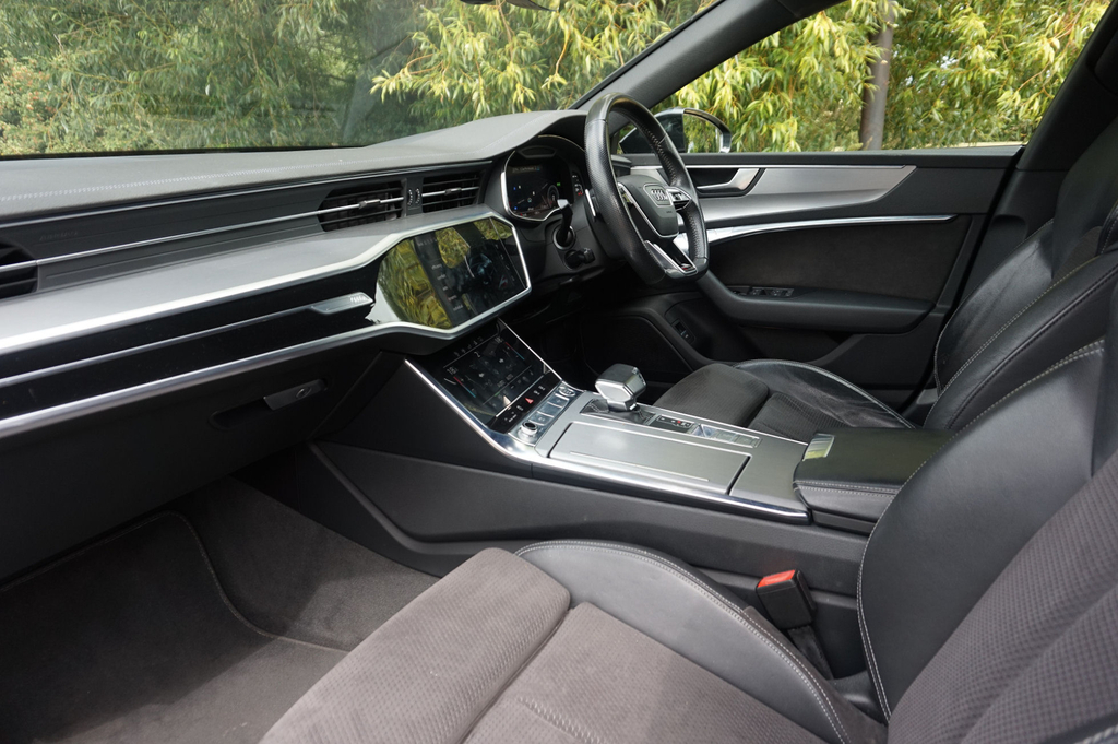 Audi A7 Hatchback Black #6