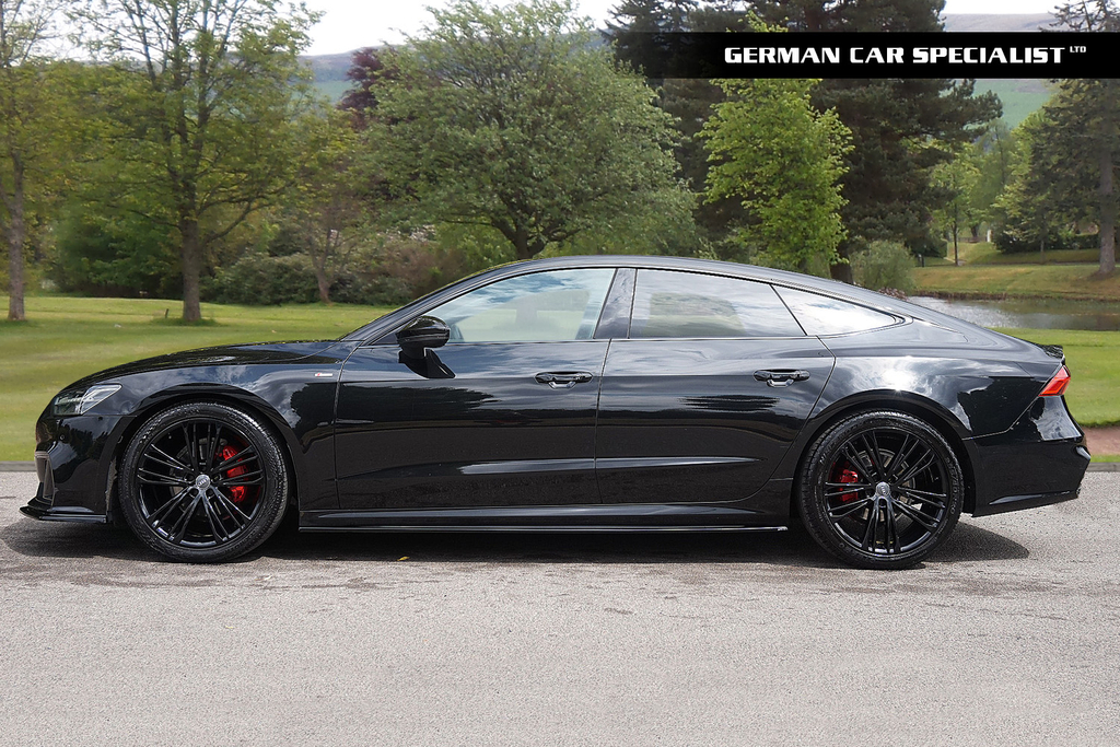 Audi A7 Hatchback Black #3