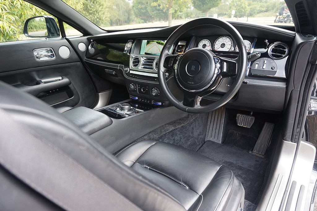 Rolls-Royce Wraith Coupe MF66GJJ Black #5