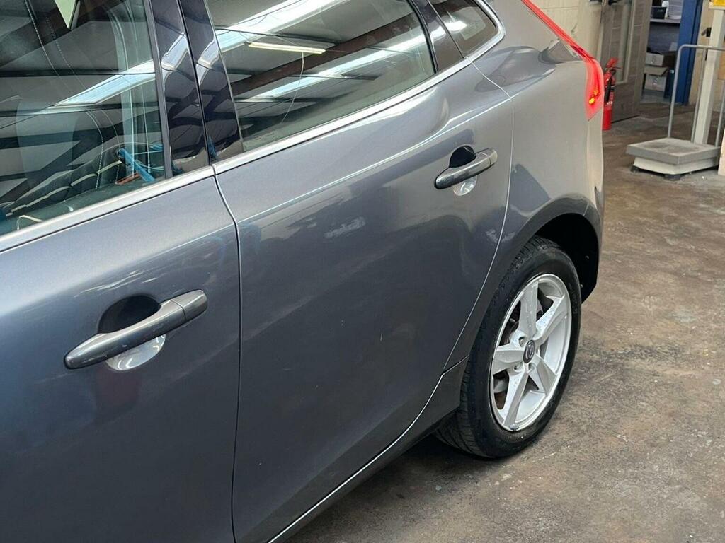 Volvo V40 1.6 T3 R-design Hatchback Euro 5 Grey #11
