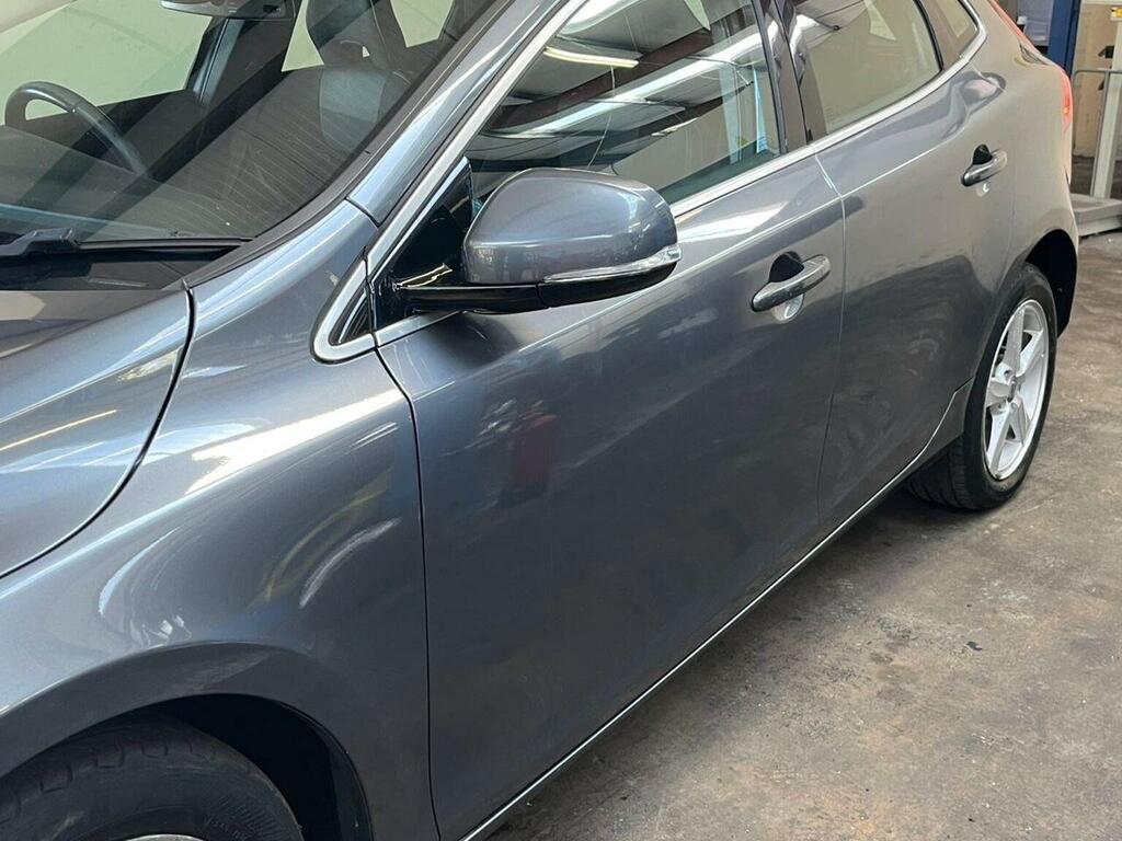 Volvo V40 1.6 T3 R-design Hatchback Euro 5 Grey #8