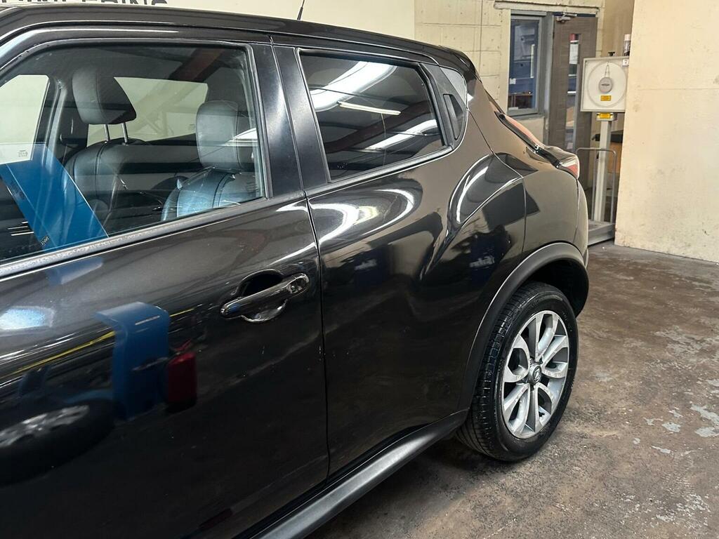 Nissan Juke 1.6 Tekna Xtron Euro 6 Black #4