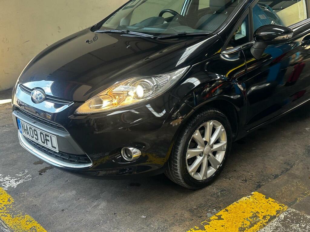 Ford Fiesta Hatchback 1.4 Zetec 200909 Black #2