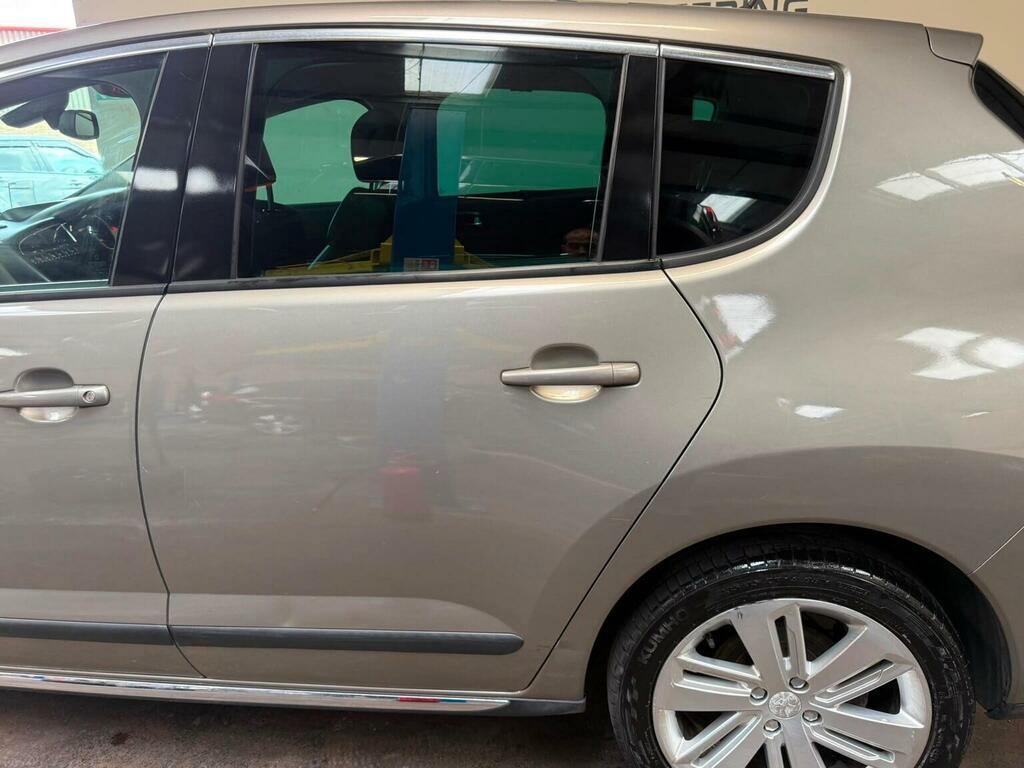 Peugeot 3008 Active White #11