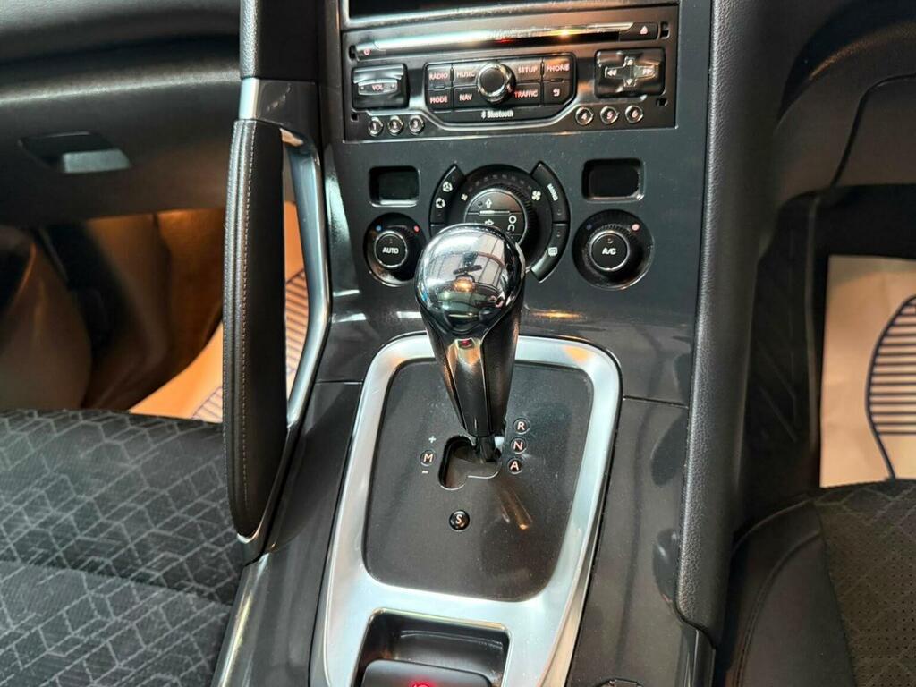 Peugeot 3008 Active White #48