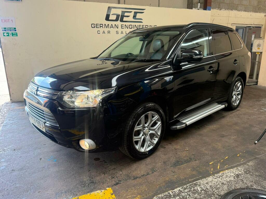 Mitsubishi Outlander 2.0H 12Kwh Gx4h Cvt 4Wd Euro 5 Ss Black