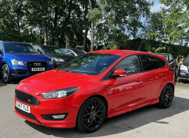 Ford Focus 1.5 Tdci St-line Hatchback EA67YLD Red #2