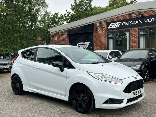 Ford Fiesta 1.6T Ecoboost St-2 Hatchback VA16XOV White #5