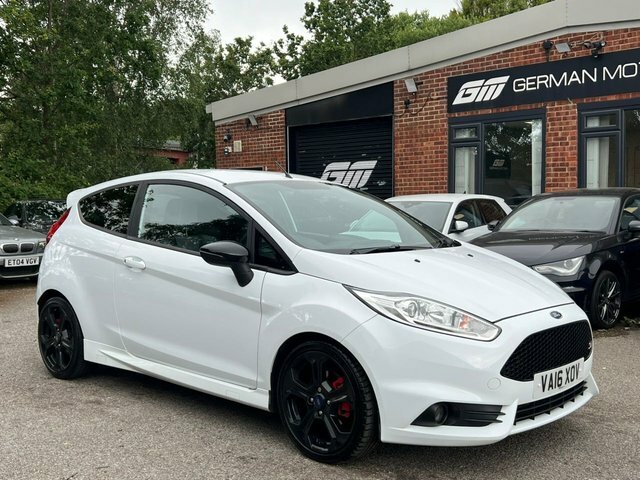 Ford Fiesta 1.6T Ecoboost St-2 Hatchback White