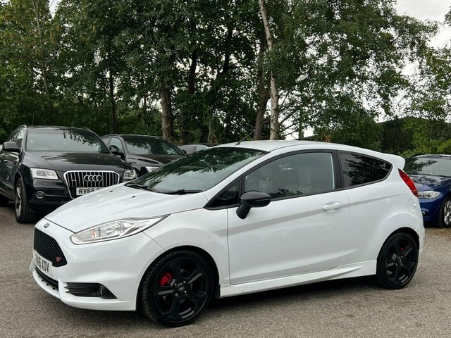 Ford Fiesta 1.6T Ecoboost St-2 Hatchback VA16XOV White #6