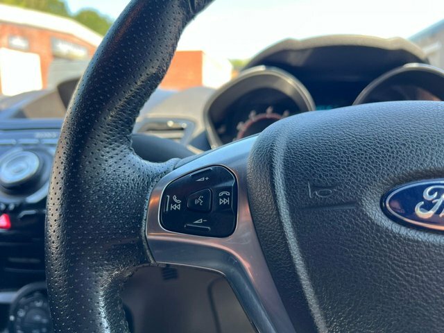 Ford Fiesta Ford Fiesta 1.0 Fiesta Titanium T Silver #22