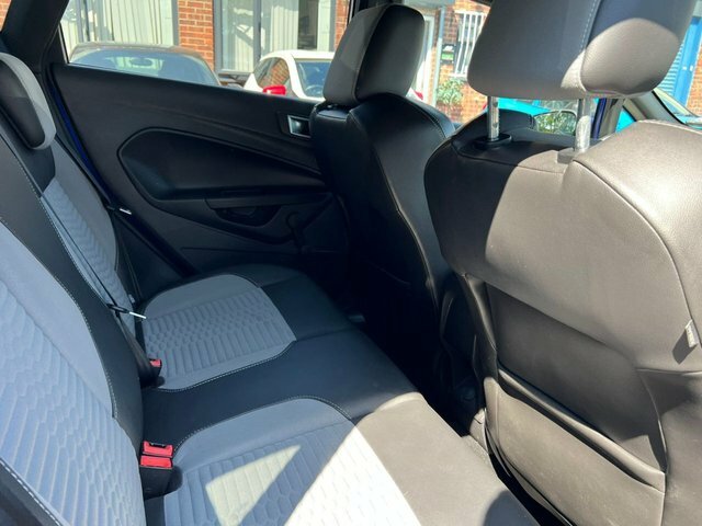 Ford Fiesta Ford Fiesta 1.0 Fiesta Titanium T Silver #17