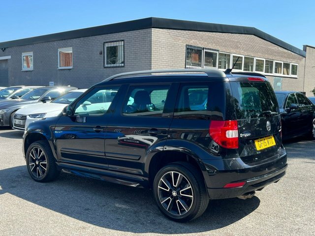 Skoda Yeti 2.0 Tdi Black Edition Black #4