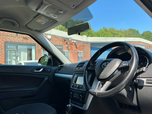 Skoda Yeti 1.2 Tsi Se Euro 5 1 Owner Only 24000 Miles Grey #12
