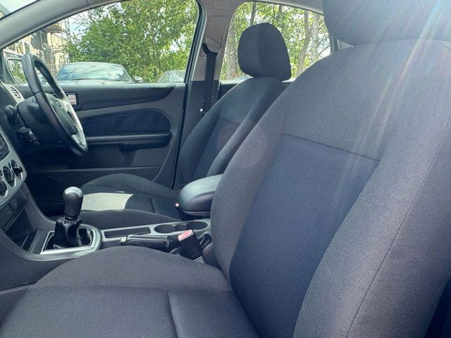 Ford Focus Hatchback 1.6 Tdci Ghia Cvt 200707 Blue #12