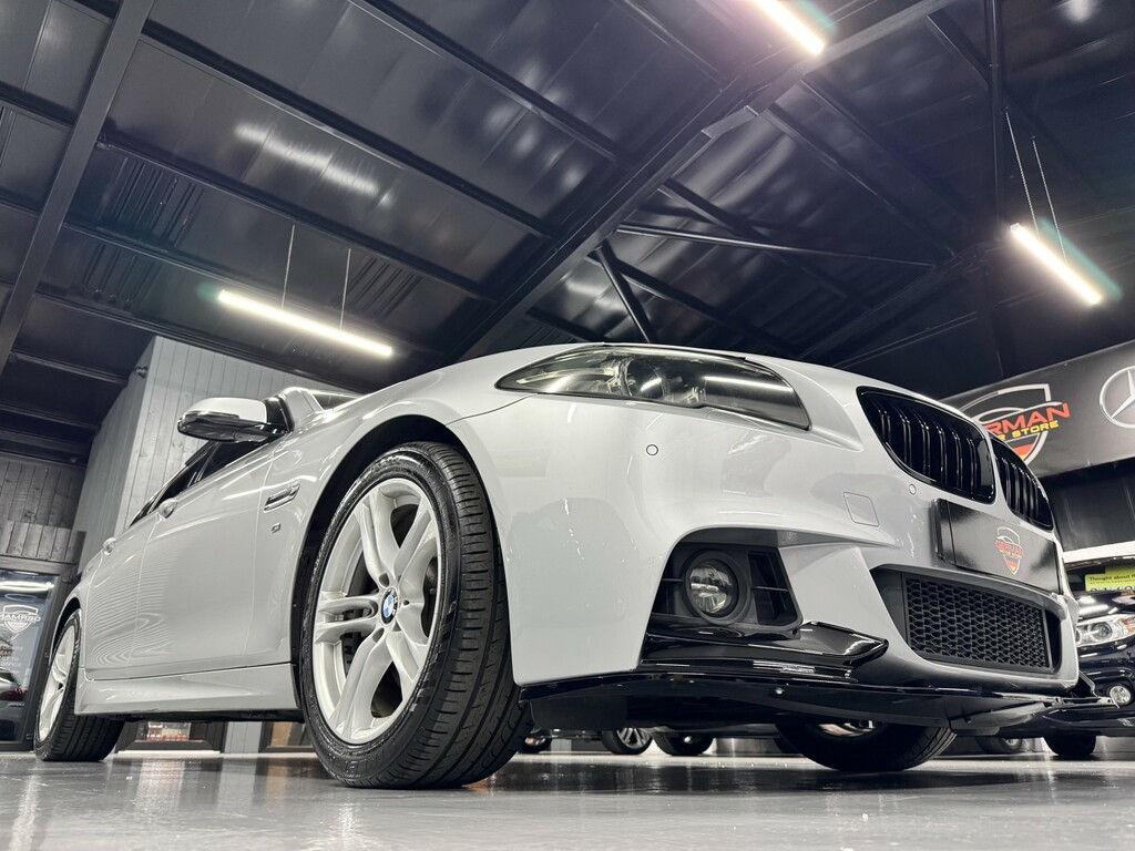 BMW 5 Series Automatic Black #14
