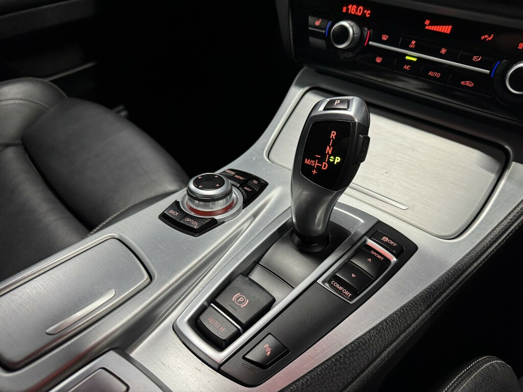 BMW 5 Series Automatic Black #23