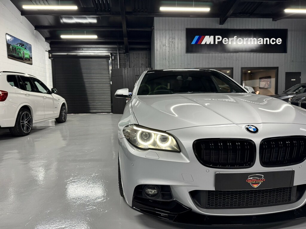 BMW 5 Series Automatic Black #25