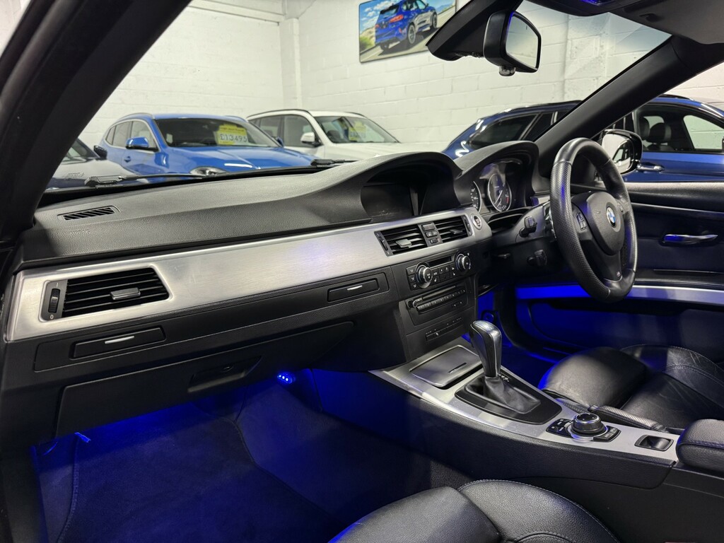 BMW 3 Series Convertible 2.0 320D Sport Plus Edition Convertibl Black #3