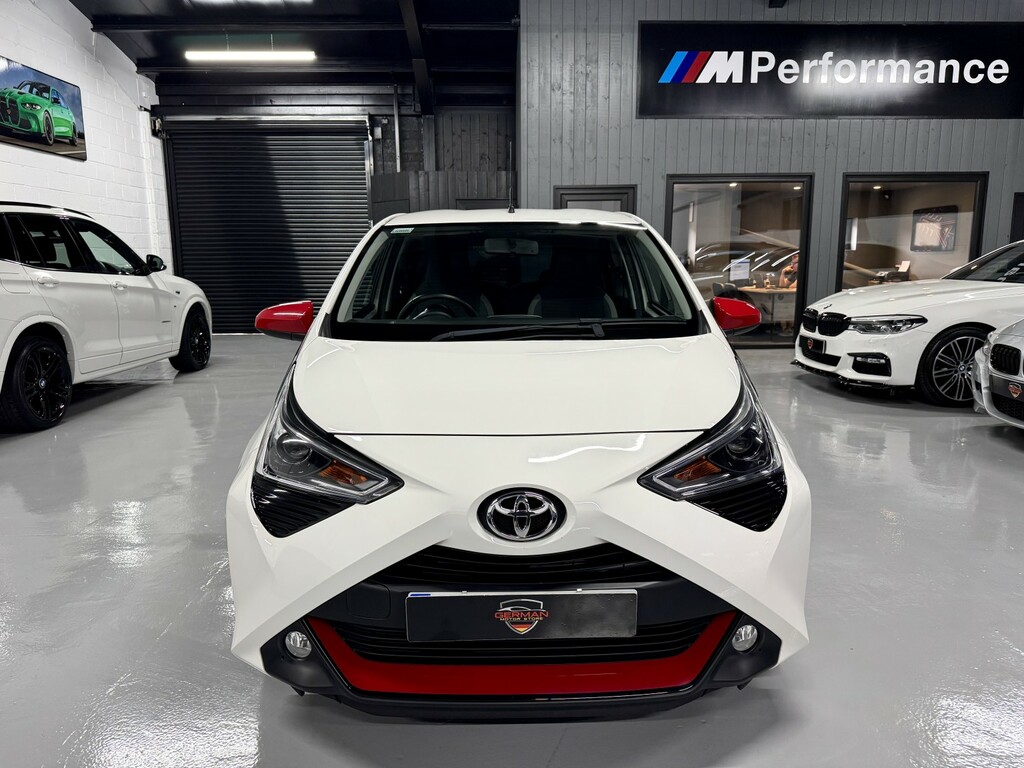 Toyota Aygo Hatchback Black #30