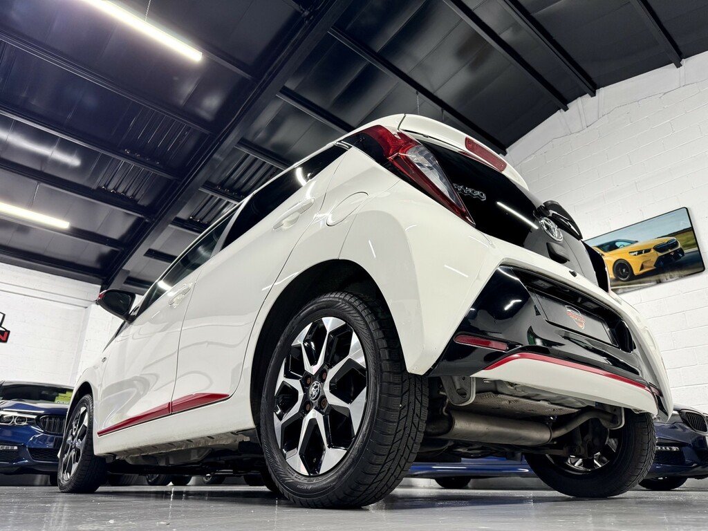 Toyota Aygo Hatchback Black #10