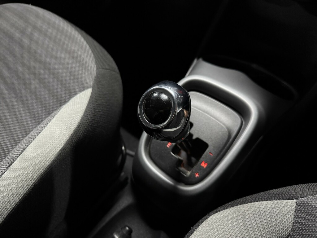 Toyota Aygo Hatchback Black #19