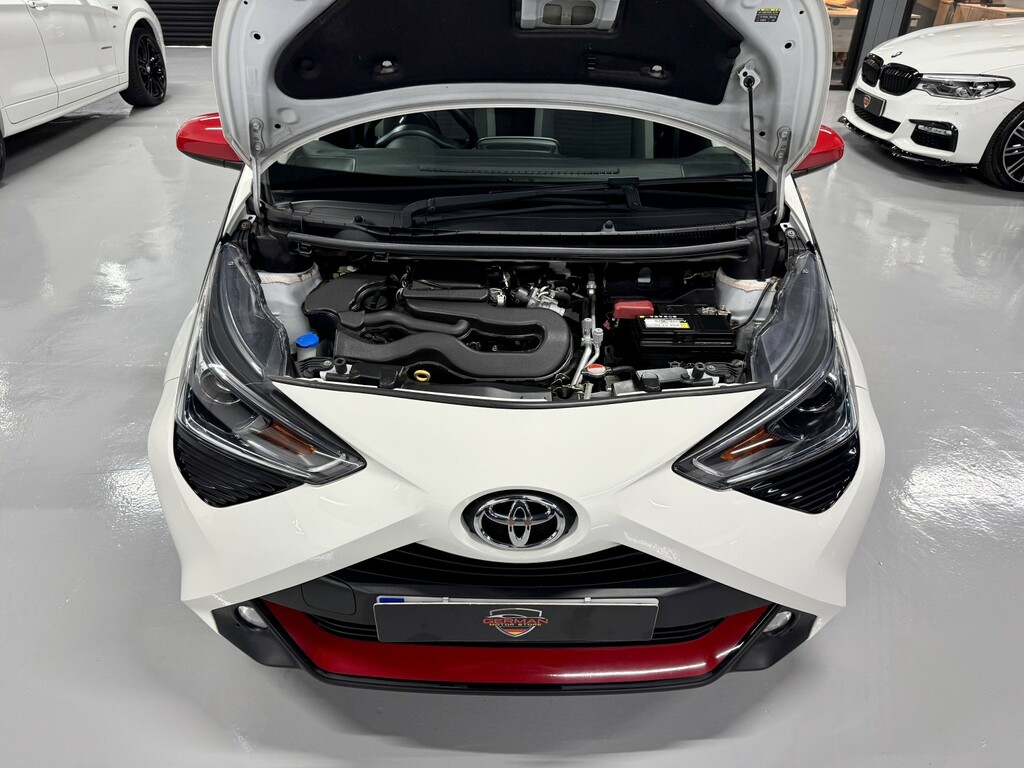 Toyota Aygo Hatchback Black #24
