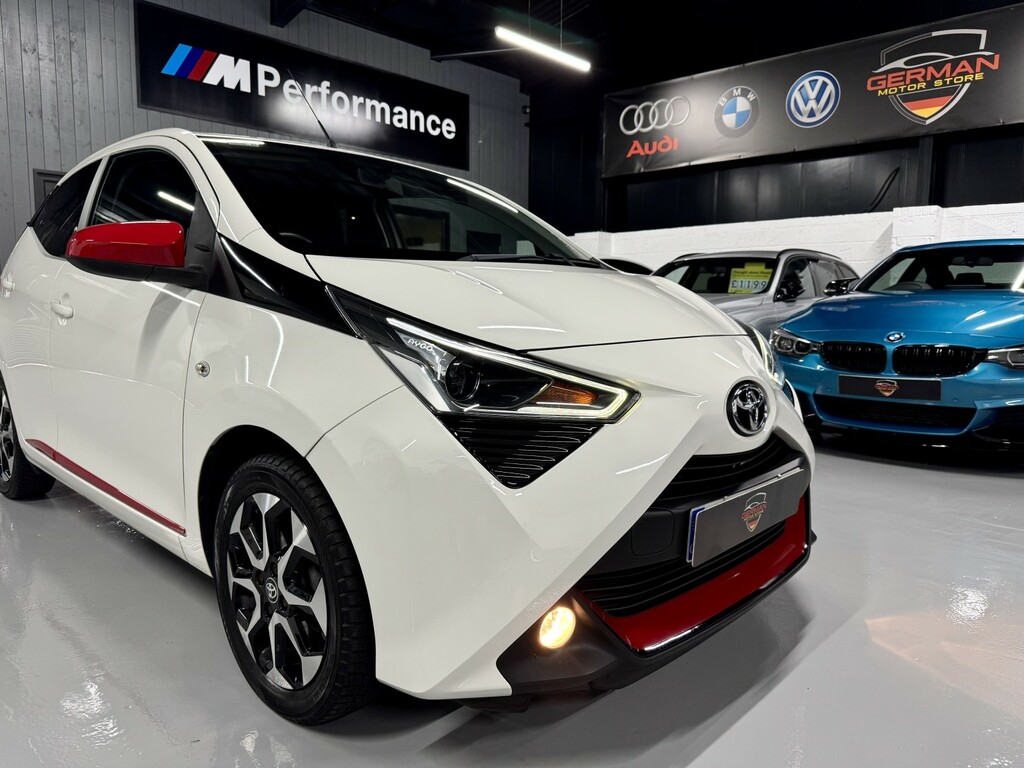 Toyota Aygo Hatchback Black #15