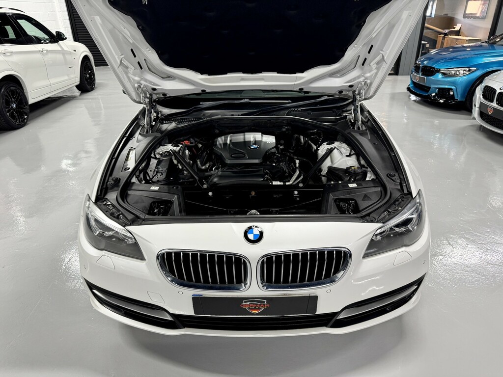 BMW 5 Series 520D 190 M Sport Step White #22