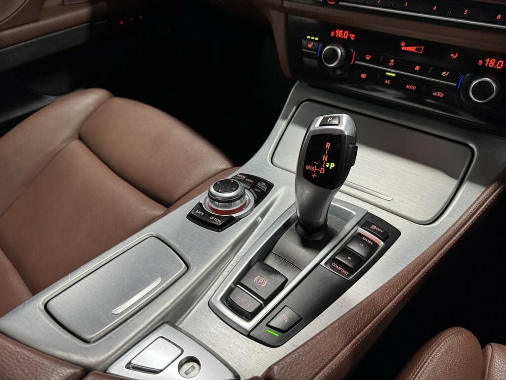 BMW 5 Series 520D 190 M Sport Step White #21