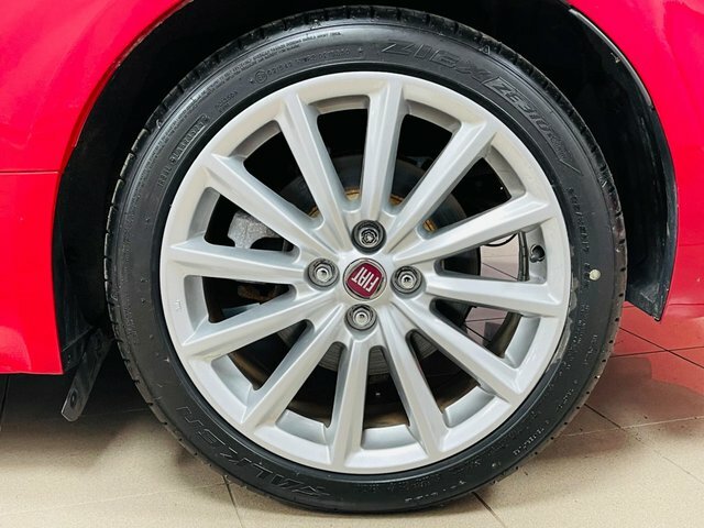 Fiat 124 Spider Multiair Lusso Convertible Red #6