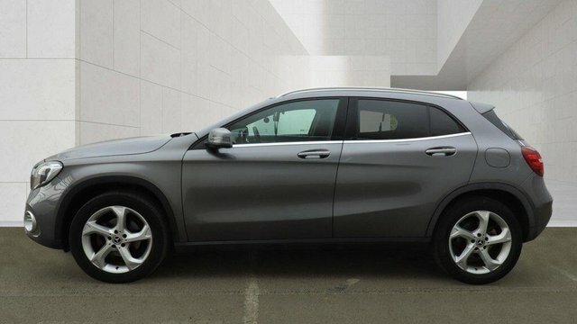 Mercedes-Benz GLA Class Gla200d Sport Premium Plus Grey #6