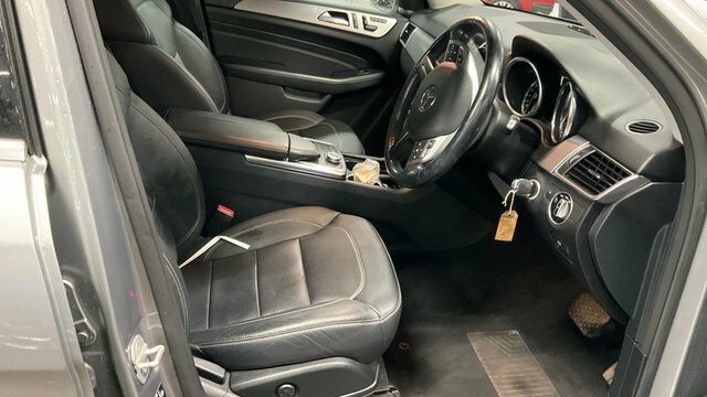 Mercedes-Benz M Class 3L Amg Line Grey #7
