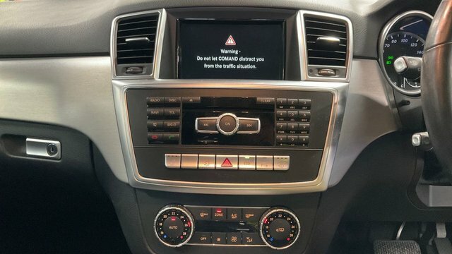 Mercedes-Benz M Class 3L Amg Line Grey #8