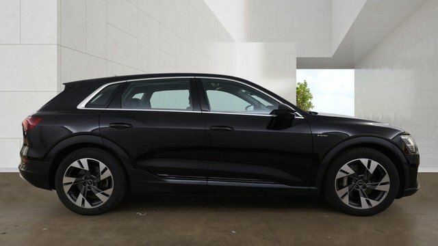 Audi E-tron Sport Suv Black #5
