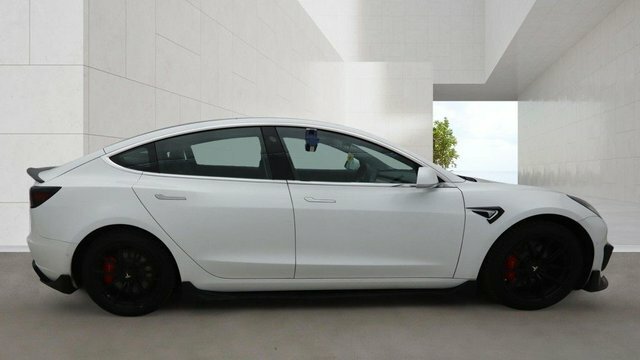 Tesla Model 3 Motor Performance Saloon White #5