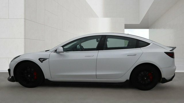 Tesla Model 3 Motor Performance Saloon White #6