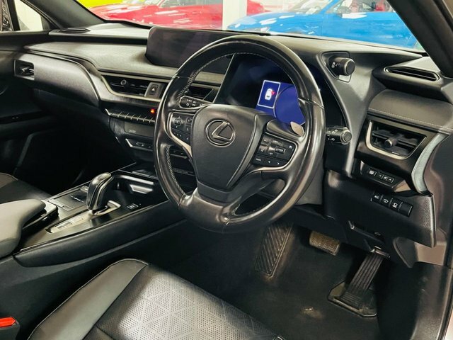 Lexus UX F-sport Black #16