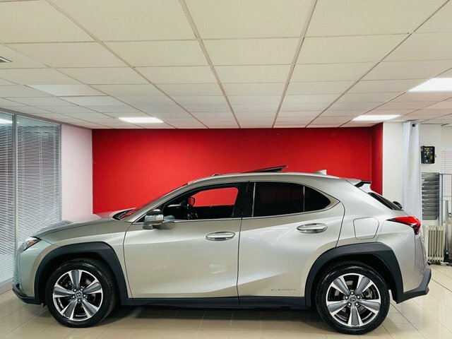 Lexus UX F-sport Black #36
