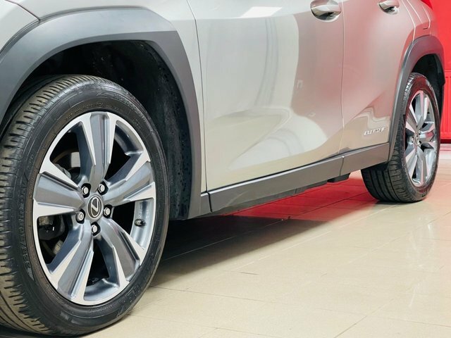 Lexus UX F-sport Black #31