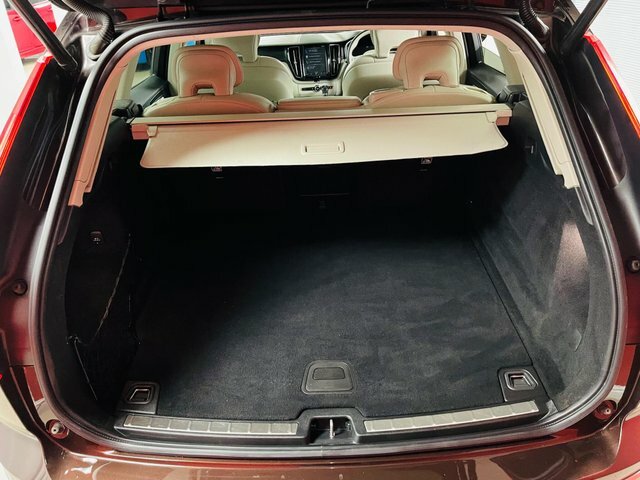 Volvo XC60 2L Inscription Pro T5  #12