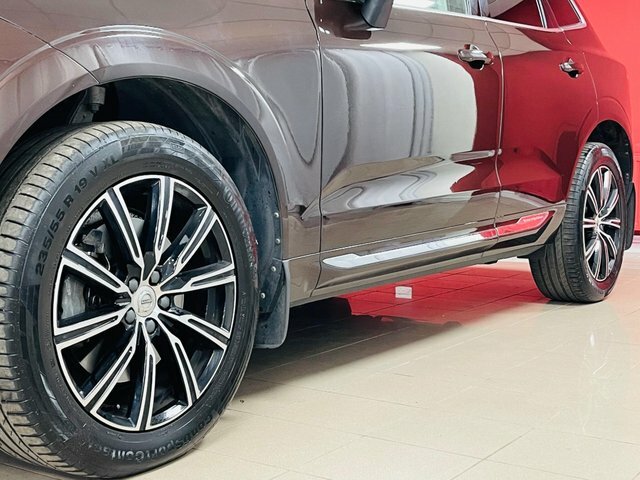 Volvo XC60 2L Inscription Pro T5  #28