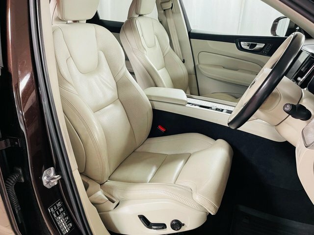 Volvo XC60 2L Inscription Pro T5  #19